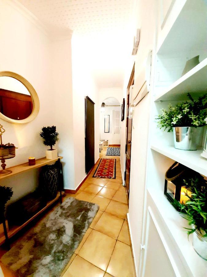 Bohemian & Suites Catedral -Parking Sevilla Kültér fotó